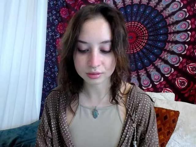 AdalynGlow on BongaCams