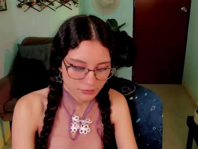 Alexa-Daddario on BongaCams