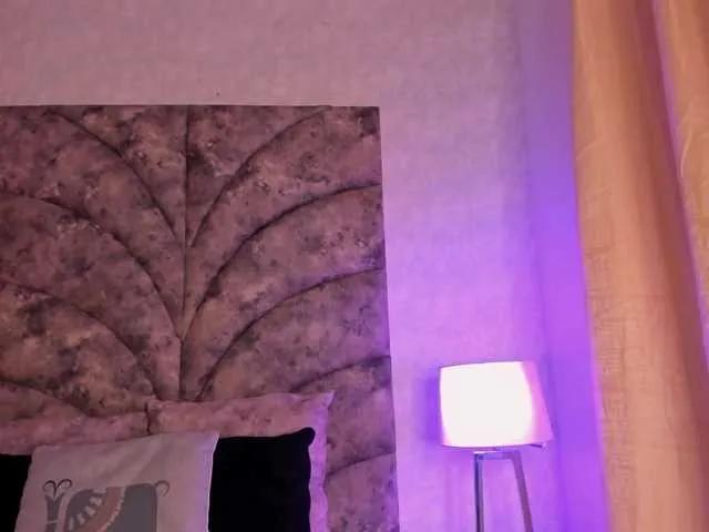 AriBaker on BongaCams