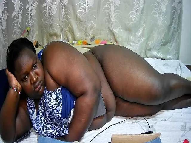 chubby-pritty on BongaCams