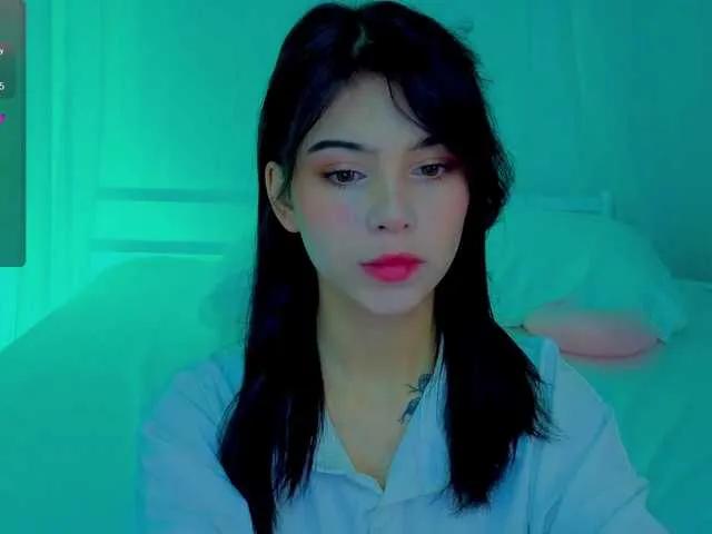 CoralineJones on BongaCams