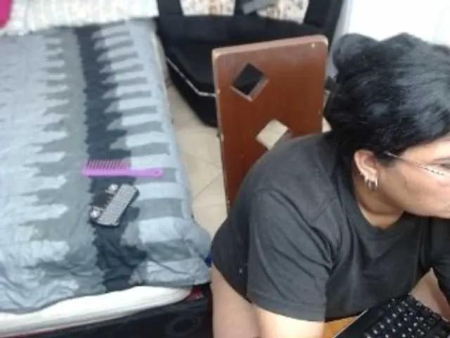 curiousnasty on BongaCams