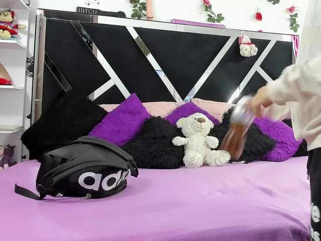 Dreamgirlss on BongaCams