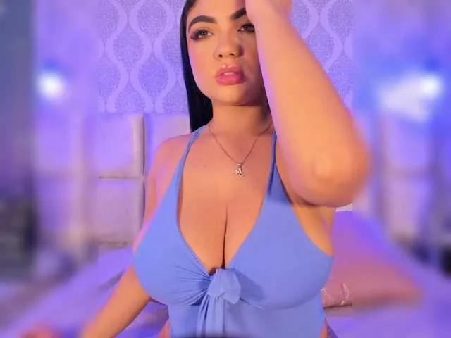 Emily-White on BongaCams