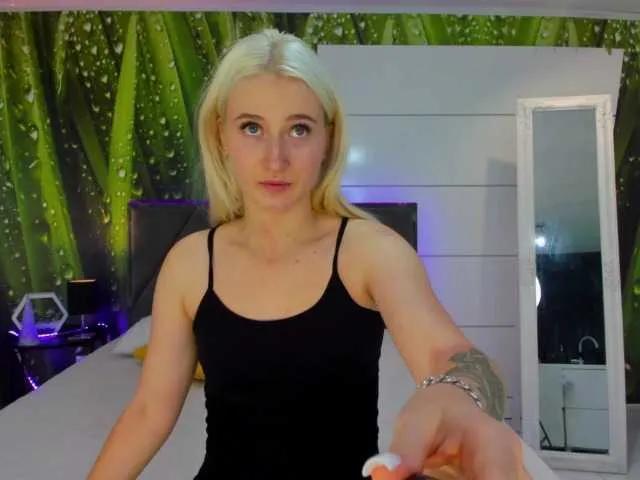 HollyTaillor on BongaCams