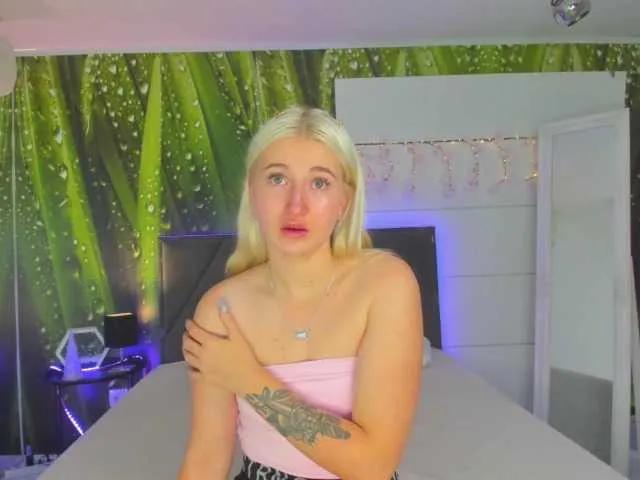 HollyTaillor on BongaCams