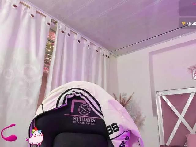 Isabela-tay on BongaCams