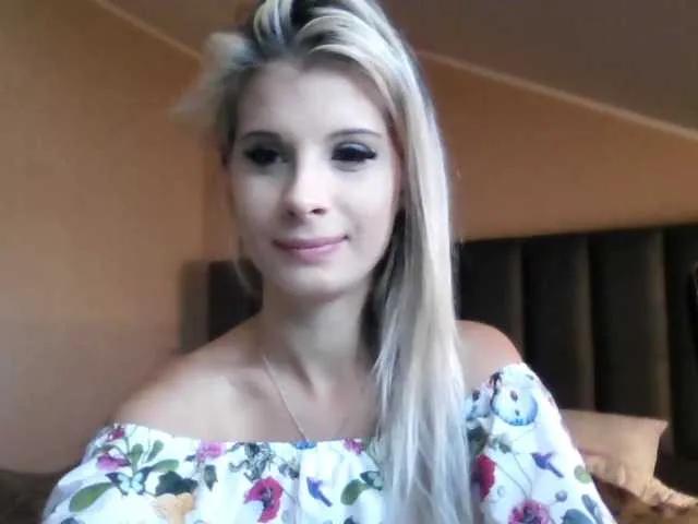 KristineNatural on BongaCams