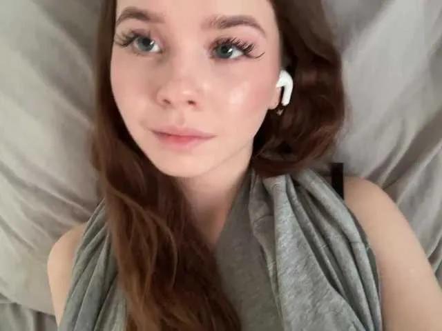 Lil-RO-XO on BongaCams