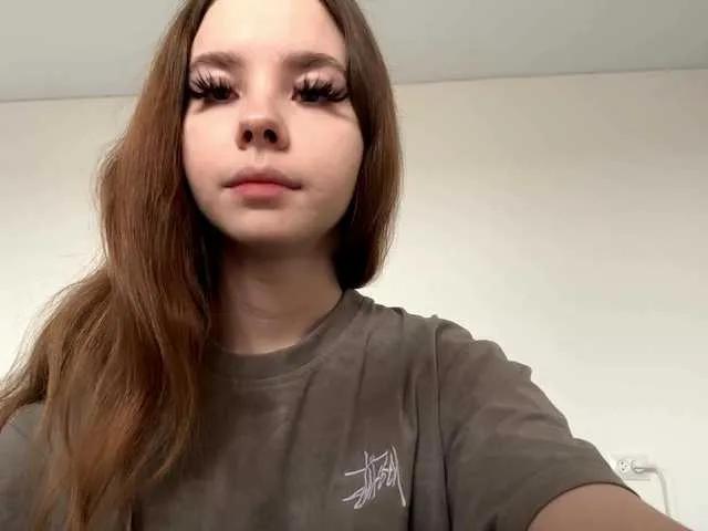Lil-RO-XO on BongaCams
