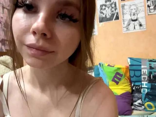 Lil-RO-XO on BongaCams