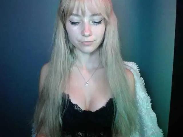 LuciaLovely on BongaCams