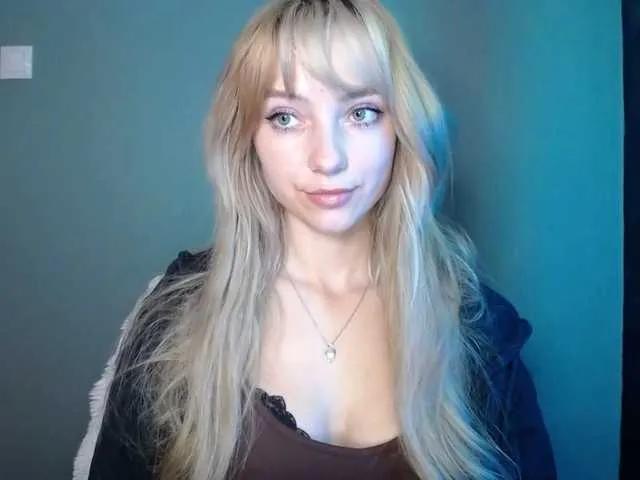 LuciaLovely on BongaCams