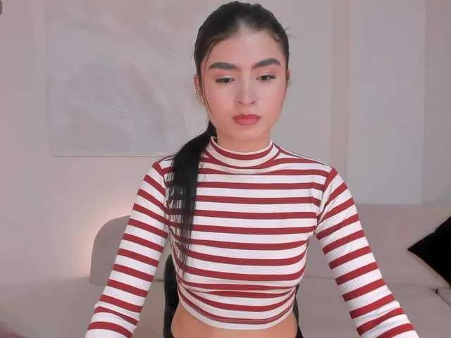 LucyWeiss on BongaCams