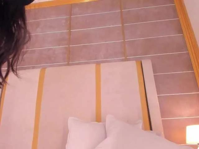 lyrabellini on BongaCams