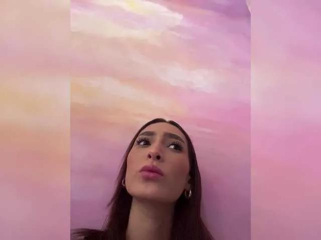 Megan-Holly on BongaCams