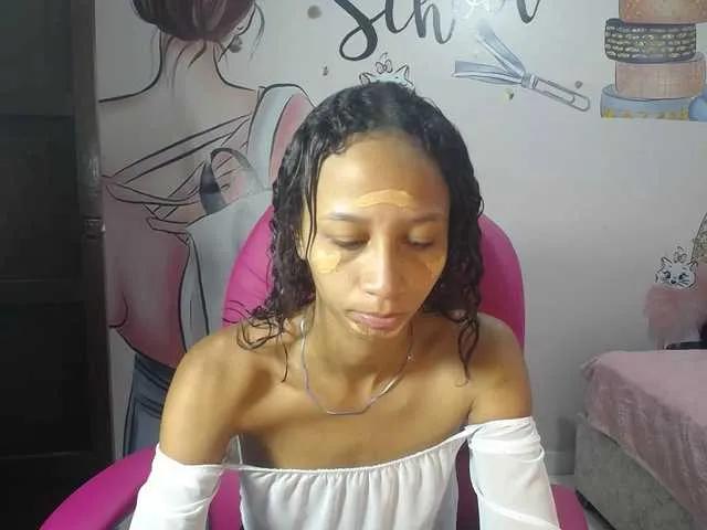 paulina-evans on BongaCams