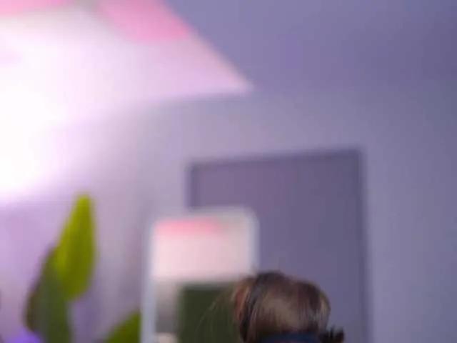 RaquelleVon on BongaCams