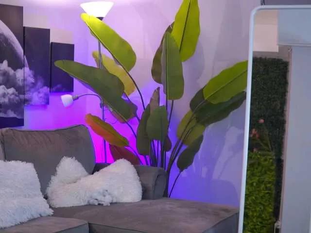 RaquelleVon on BongaCams