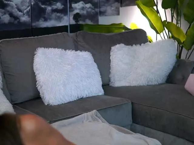 RaquelleVon on BongaCams