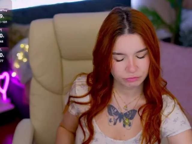 RedShinee on BongaCams