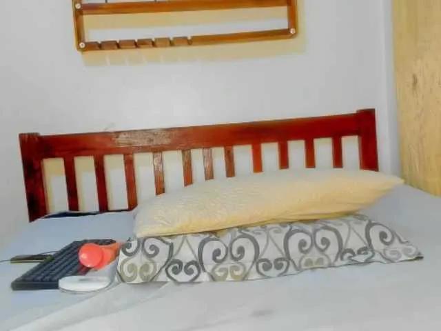 Sam9338 on BongaCams