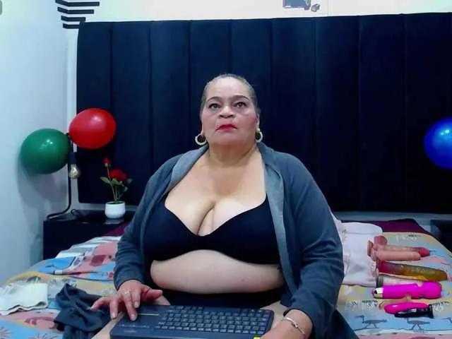 VickyBoobss on BongaCams