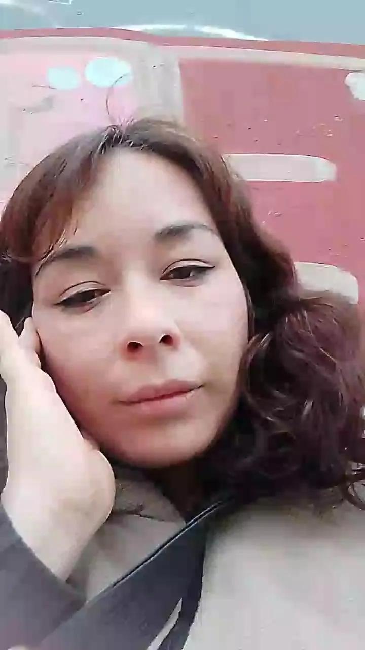 almondwithlove on Cam4