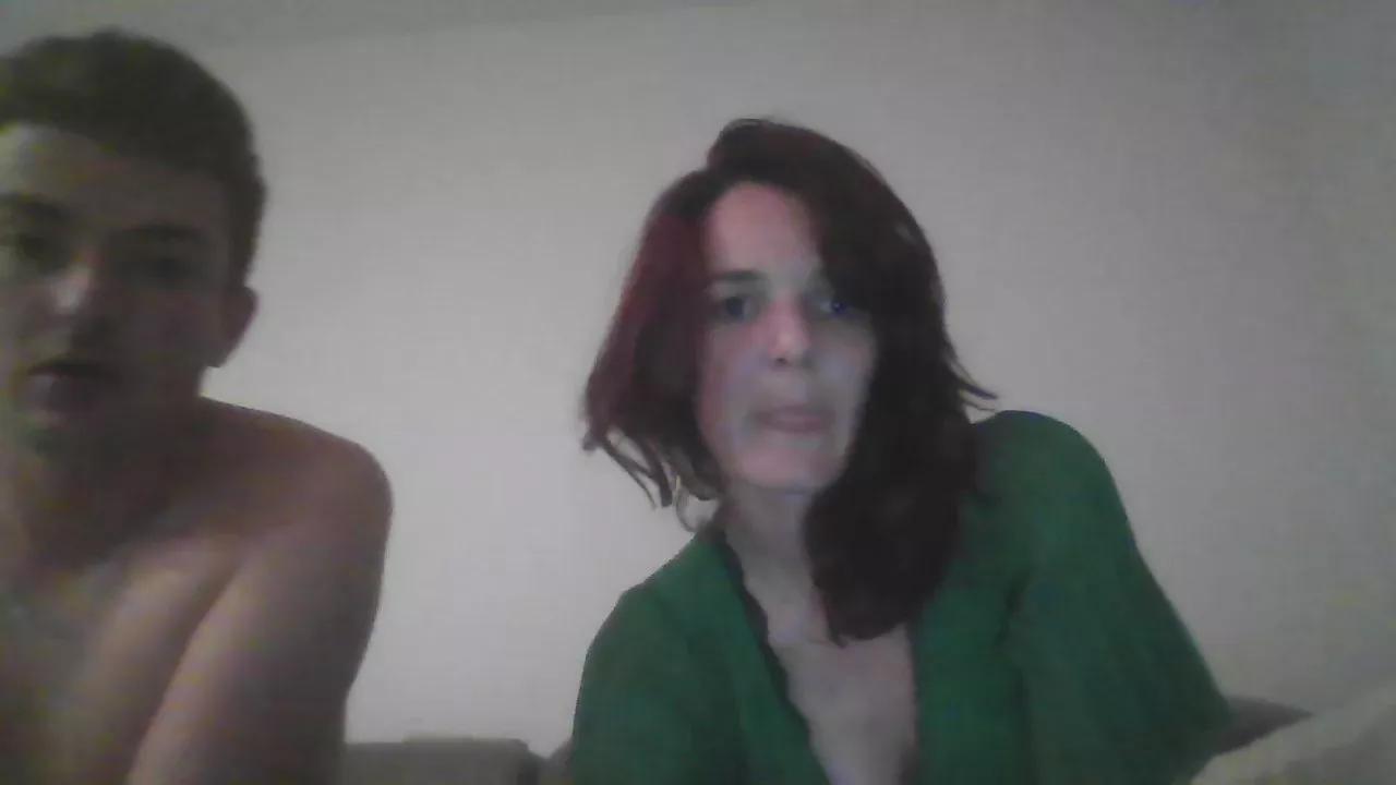 Joy_s_couple on Cam4