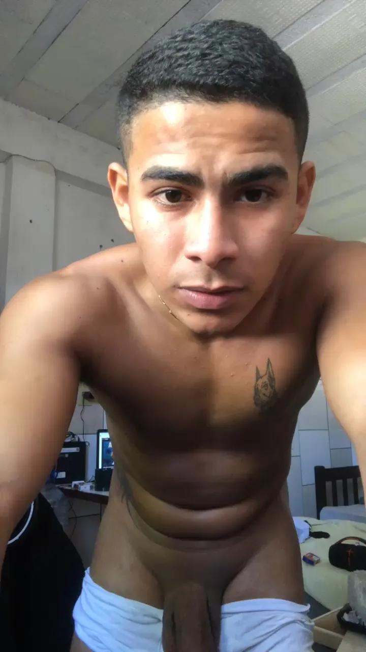MARENTO23CMM on Cam4