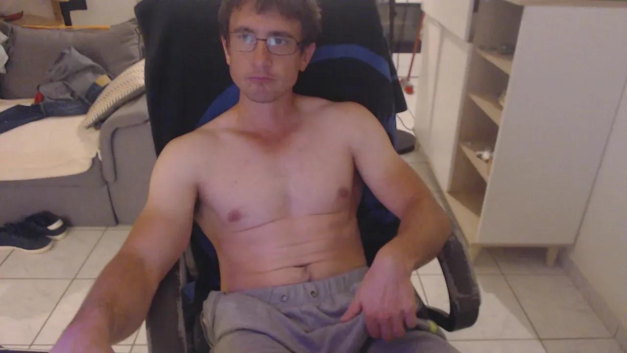 minothor on Cam4