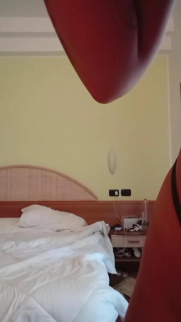 Myqueenfeet1900 on Cam4