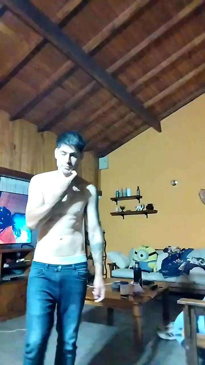 Pabloxx24 on Cam4