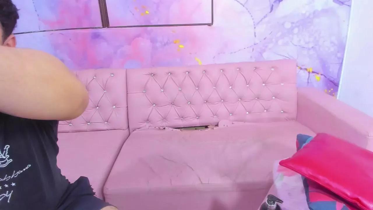 reichellhot_lat on Cam4