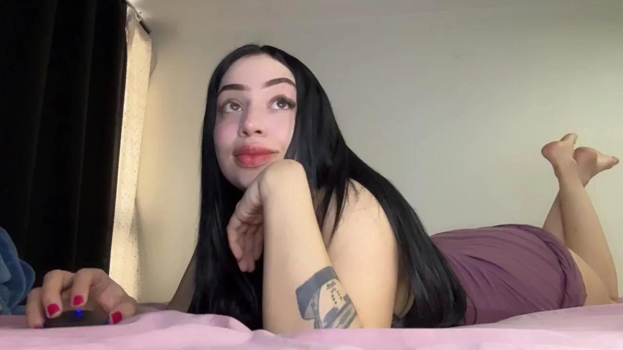 Tetasgrandes_ on Cam4