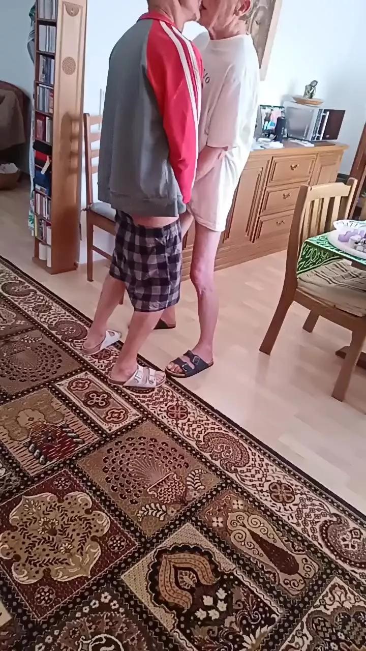 weed_whacker on Cam4