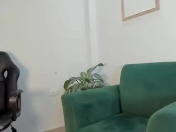 1threestar on Chaturbate