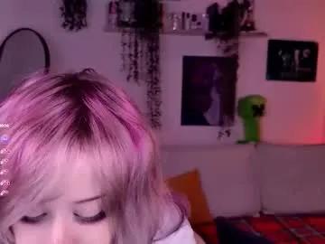 _lollyshy_ on Chaturbate