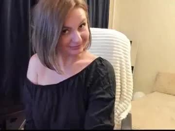 _vallylove on Chaturbate