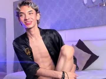 adonisaster on Chaturbate