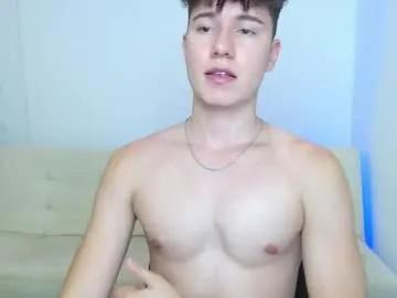 adrian_morelli on Chaturbate