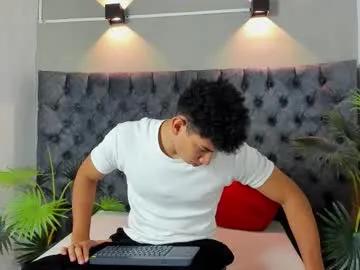 alan_redinger — Hard dick play, cum for you  / #bigcock #cum #muscle #latino #master [455 tokens remaining]