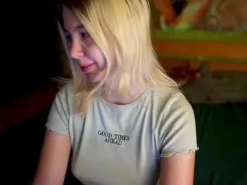 allison_cuty on Chaturbate