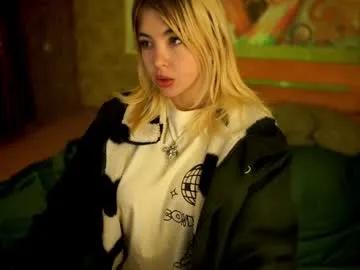 allison_cuty on Chaturbate