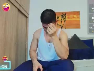 andrewstelee on Chaturbate