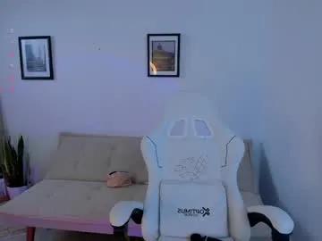 aniie_pink18 on Chaturbate