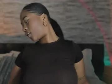 anneth__m on Chaturbate