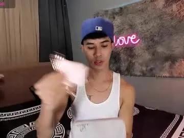 asiancum_peter on Chaturbate