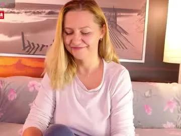 bigboobsarri on Chaturbate