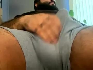 bullballsbarry — BIG BALLS! Cant chat today, no pms :) **10 tokens** for a menu item!  goal: CUM #bigballs #beard #chubby #thickcock  #bulge [500 tokens remaining]